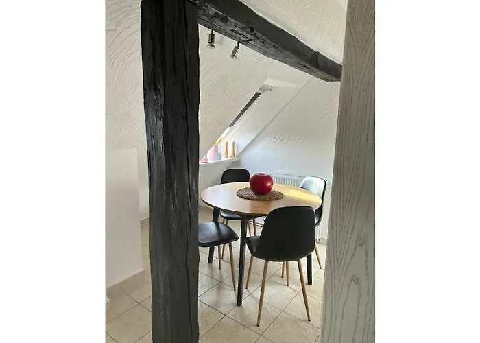 With 2 Bedrooms Neu Schloen